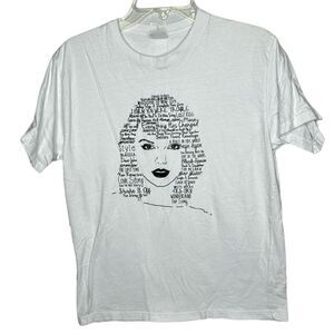 Taylor‎ Swift Aesthetic Portrait 1989 Albums Songs Quote T-shirt. Size Medium.